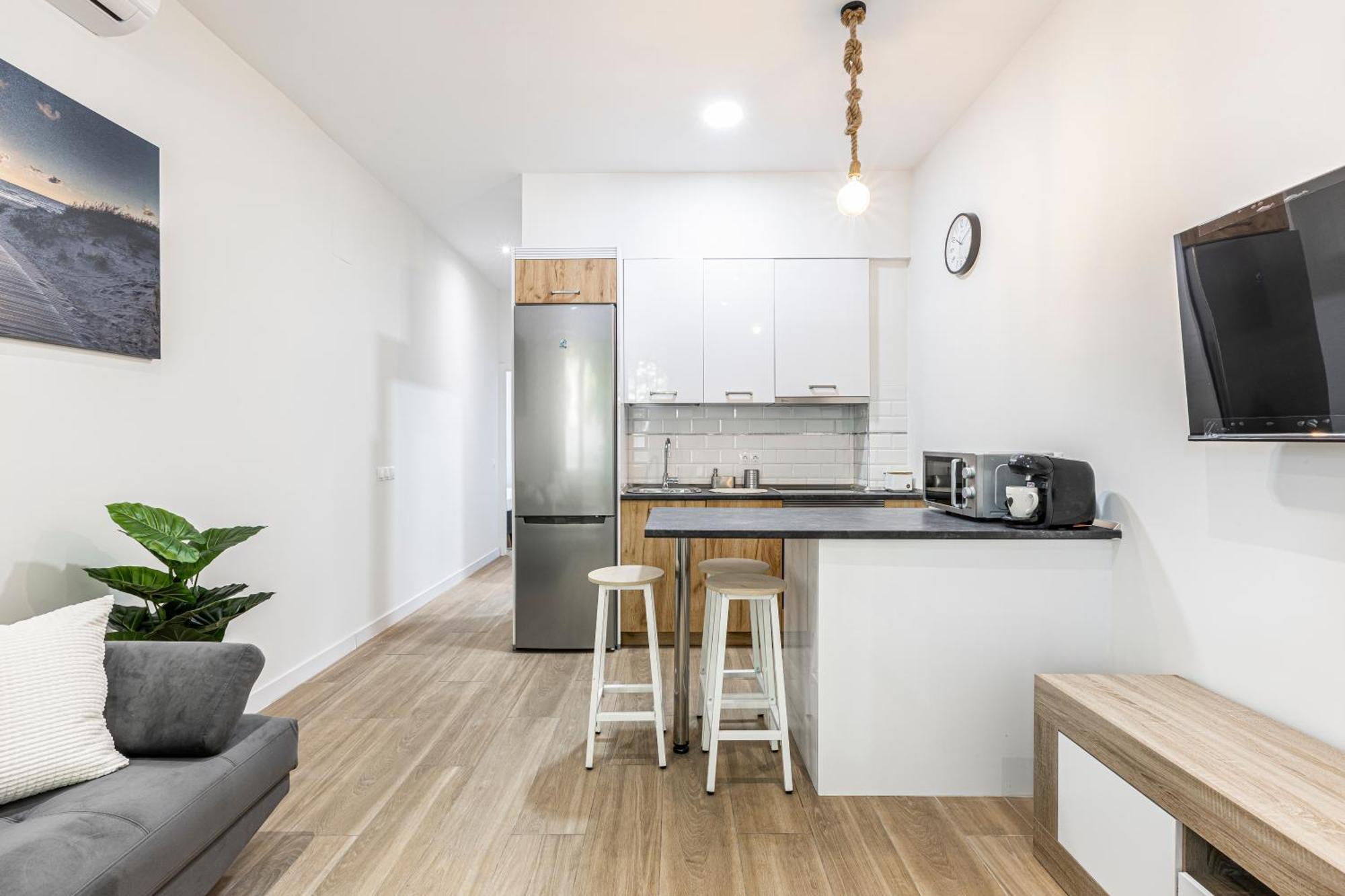 Apartamentos A 5 Minutos Del Centro De Madrid 4P Bagian luar foto